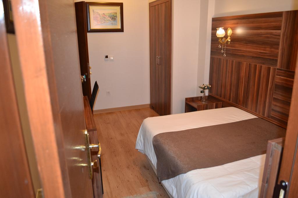 Hotel Fatih Istanbul Exterior photo